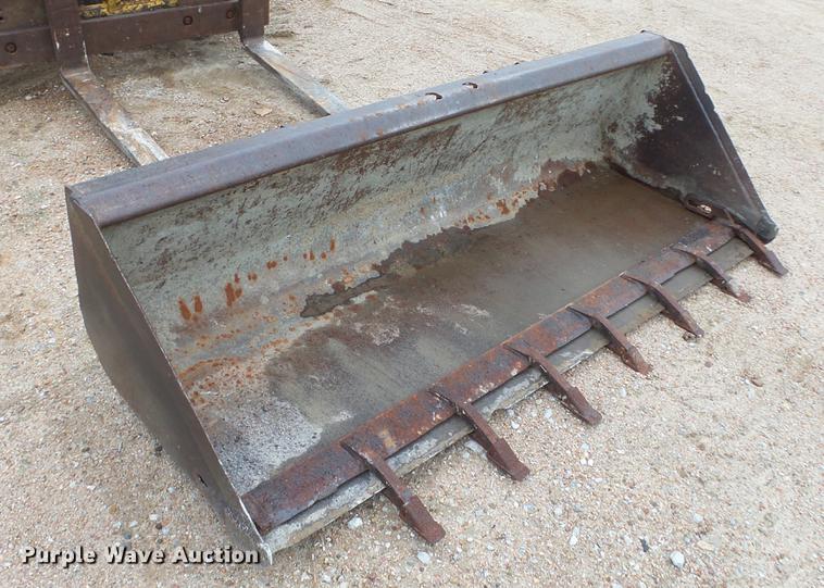 image for item ES9277 Gehl 5625 skid steer