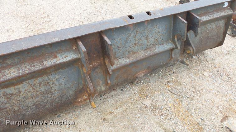 image for item ES9277 Gehl 5625 skid steer