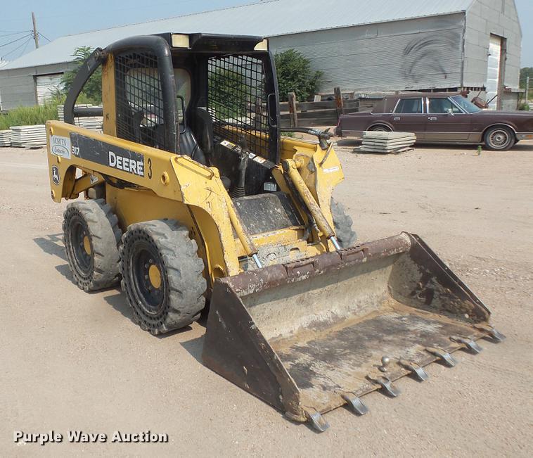 image for item EV9216 2008 John Deere 317 skid steer