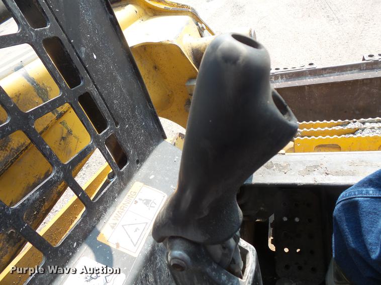 image for item EV9216 2008 John Deere 317 skid steer