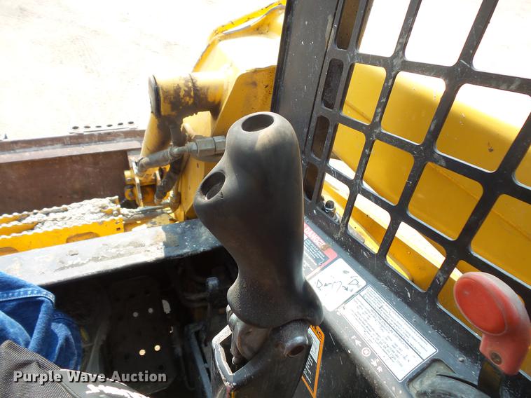 image for item EV9216 2008 John Deere 317 skid steer