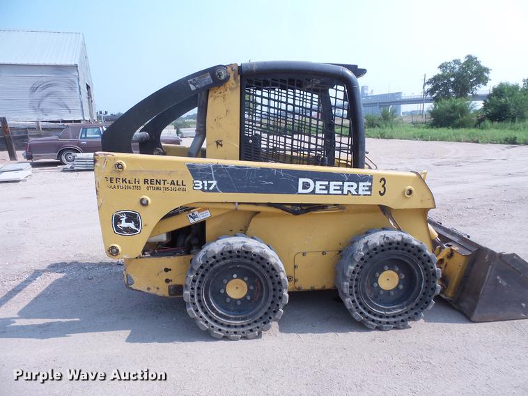 image for item EV9216 2008 John Deere 317 skid steer