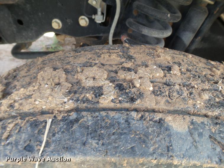 image for item FB9500 2012 Ford F550 Super Duty Crew Cab flatbed truck