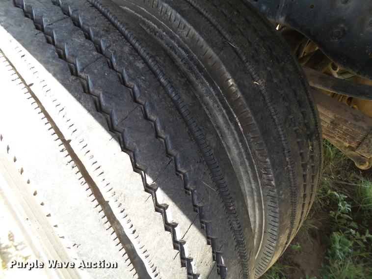 image for item FB9500 2012 Ford F550 Super Duty Crew Cab flatbed truck