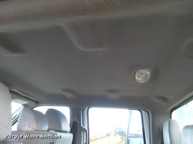 image for item FB9500 2012 Ford F550 Super Duty Crew Cab flatbed truck