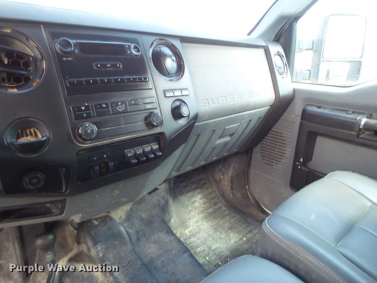 image for item FB9500 2012 Ford F550 Super Duty Crew Cab flatbed truck