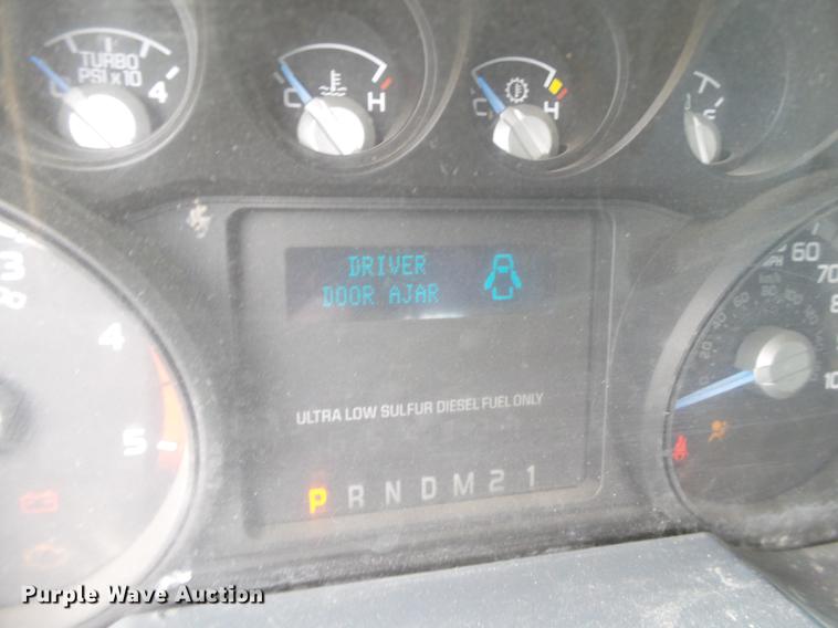 image for item FB9500 2012 Ford F550 Super Duty Crew Cab flatbed truck