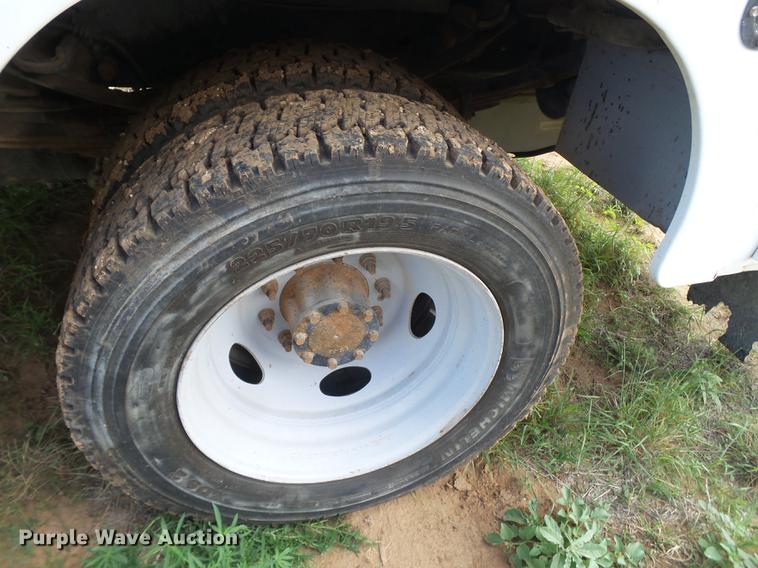 image for item FB9502 2011 Ford F450 Super Duty service truck