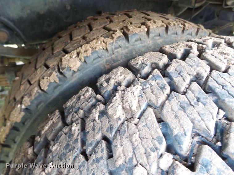 image for item FB9502 2011 Ford F450 Super Duty service truck