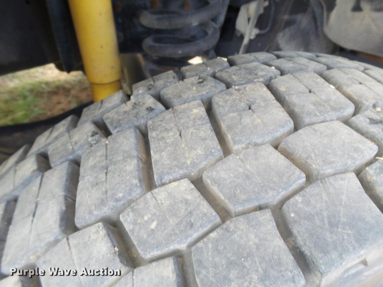 image for item FB9502 2011 Ford F450 Super Duty service truck