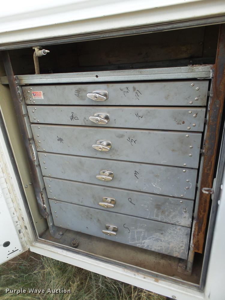 image for item FB9502 2011 Ford F450 Super Duty service truck