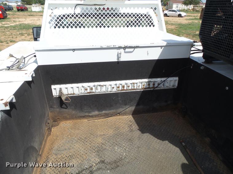 image for item FB9502 2011 Ford F450 Super Duty service truck