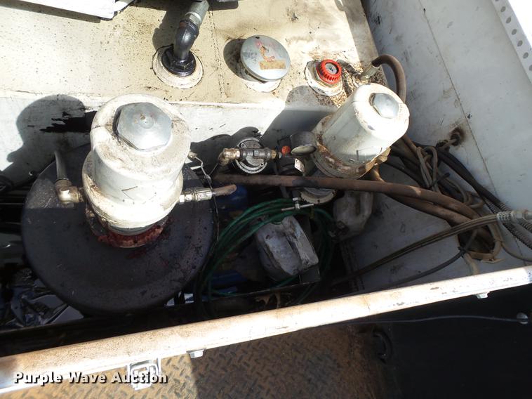 image for item FB9502 2011 Ford F450 Super Duty service truck