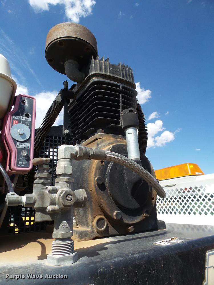 image for item FB9502 2011 Ford F450 Super Duty service truck