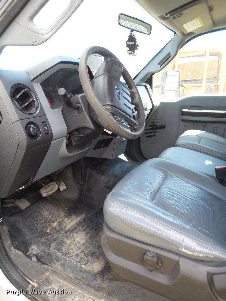 image for item FB9502 2011 Ford F450 Super Duty service truck