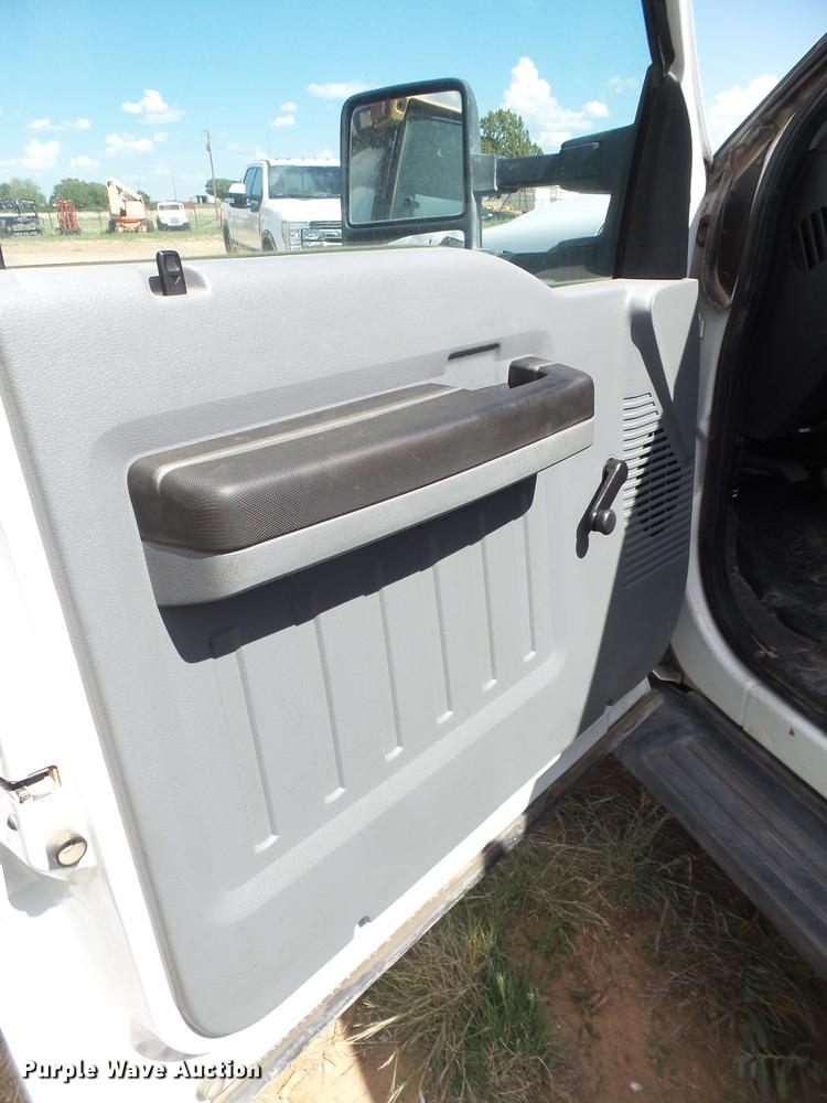 image for item FB9502 2011 Ford F450 Super Duty service truck