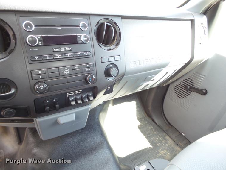 image for item FB9502 2011 Ford F450 Super Duty service truck