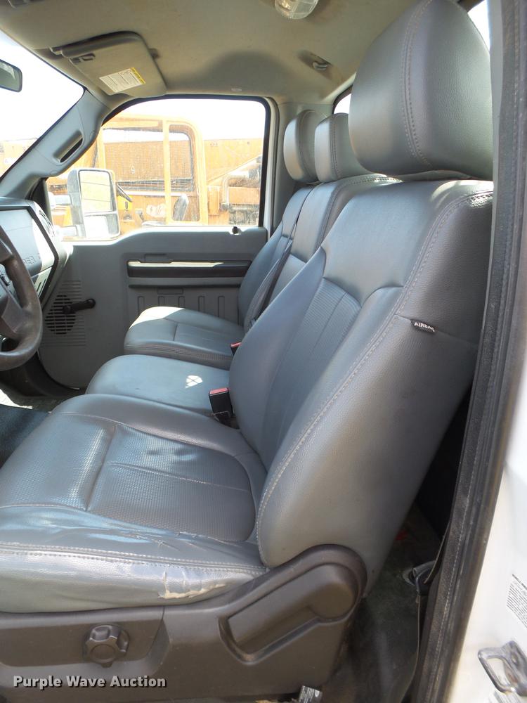 image for item FB9502 2011 Ford F450 Super Duty service truck