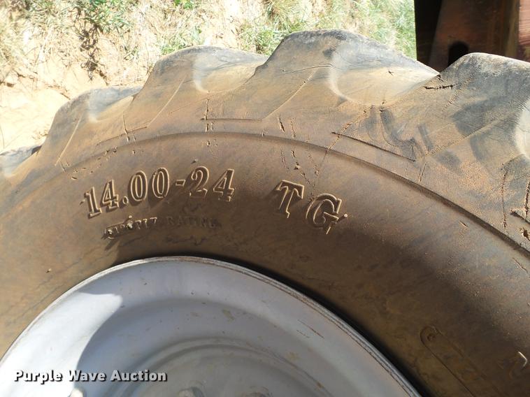 image for item FB9503 2002 Lull 1044C-54 telehandler