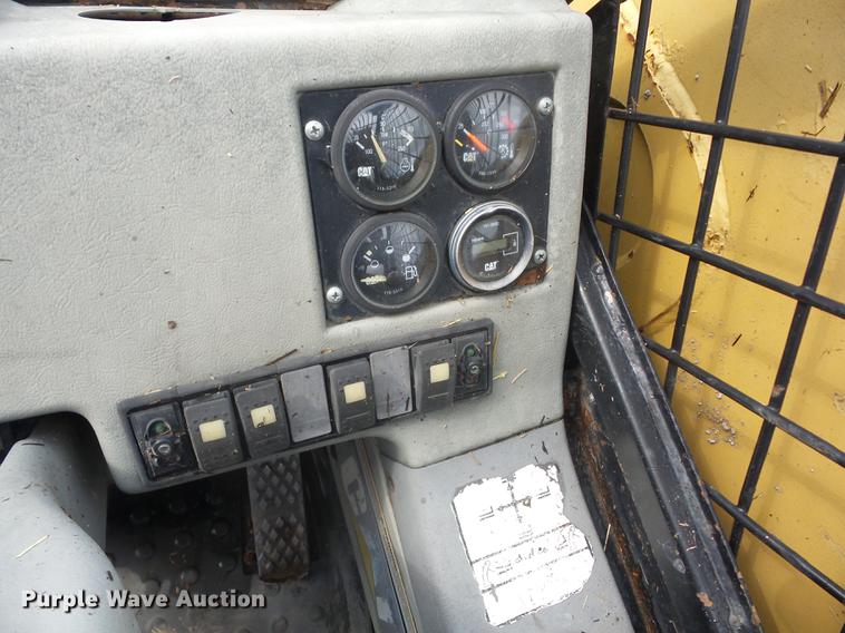image for item K6261 1999 Caterpillar TH83 telehandler