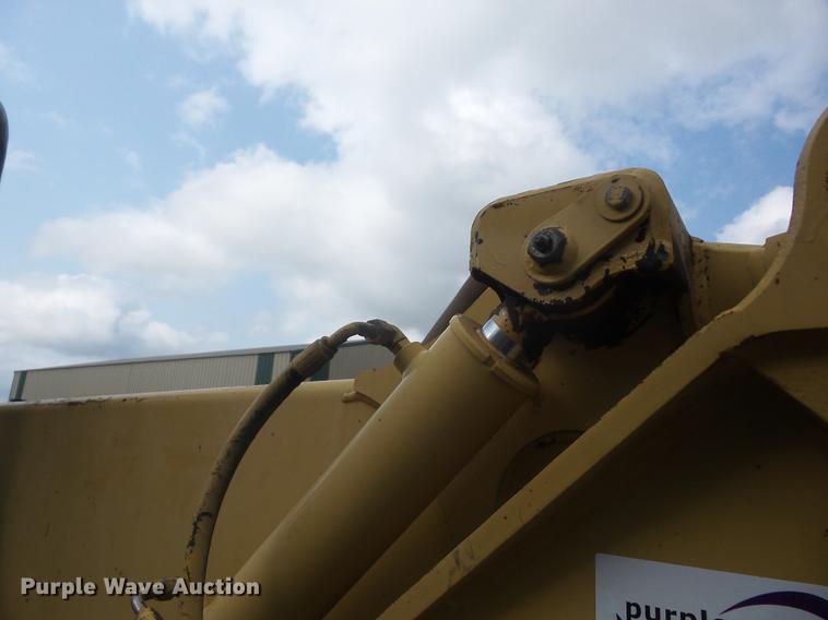 image for item K6261 1999 Caterpillar TH83 telehandler