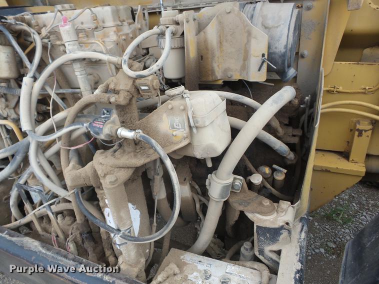 image for item K6261 1999 Caterpillar TH83 telehandler