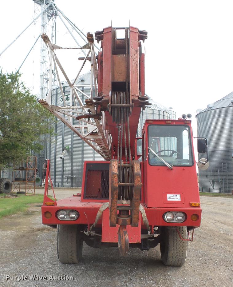 image for item K6262 1983 Koehring Bantam T888B crane