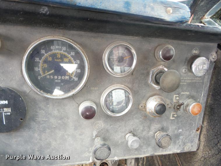 image for item K6262 1983 Koehring Bantam T888B crane