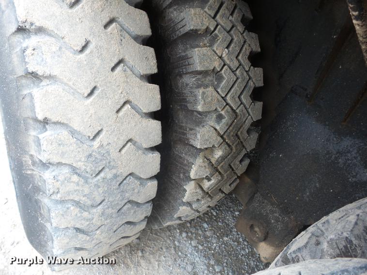 image for item K6262 1983 Koehring Bantam T888B crane