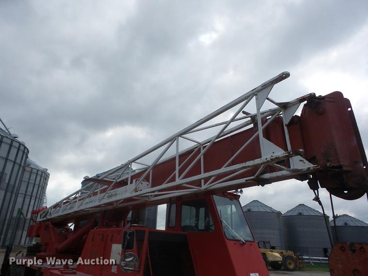 image for item K6262 1983 Koehring Bantam T888B crane