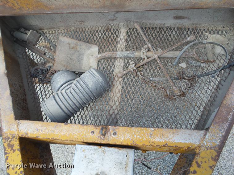 image for item L5691 1978 Belshe T4 equipment trailer