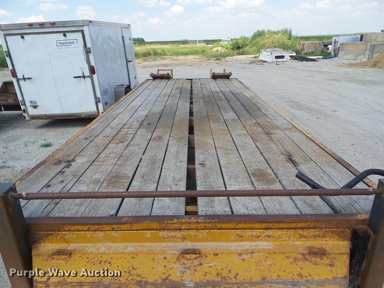 image for item L5691 1978 Belshe T4 equipment trailer