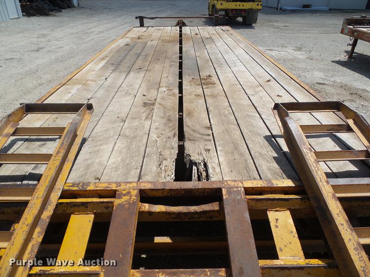 image for item L5691 1978 Belshe T4 equipment trailer