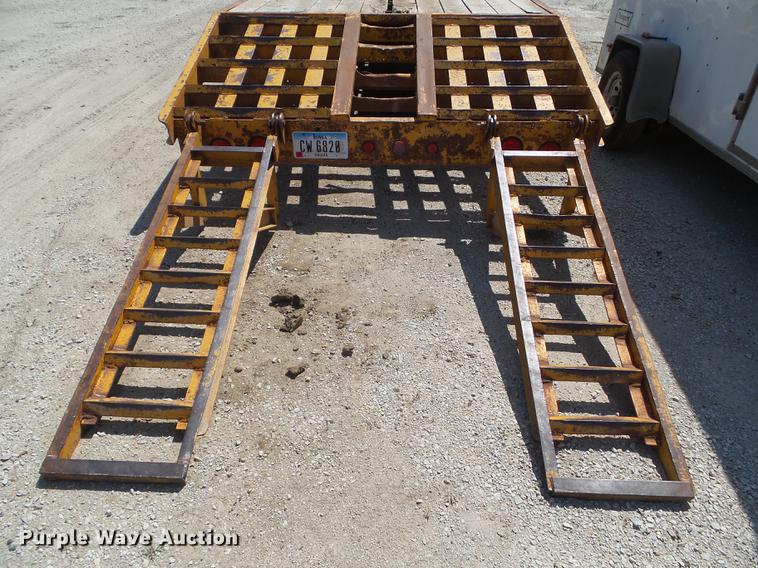 image for item L5691 1978 Belshe T4 equipment trailer