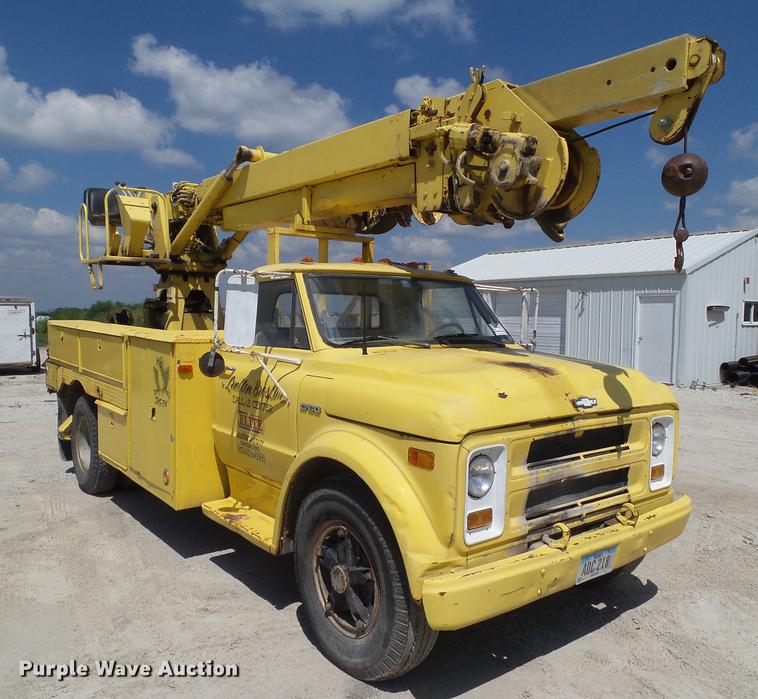 image for item L5692 1970 Chevrolet C60 drill rig truck