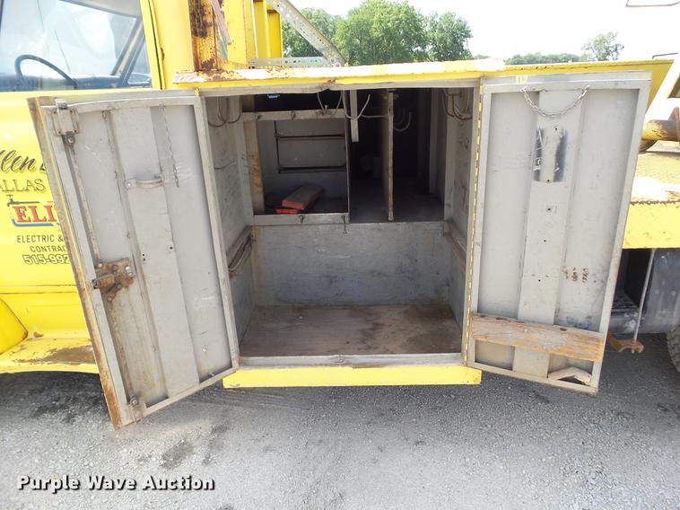 image for item L5692 1970 Chevrolet C60 drill rig truck