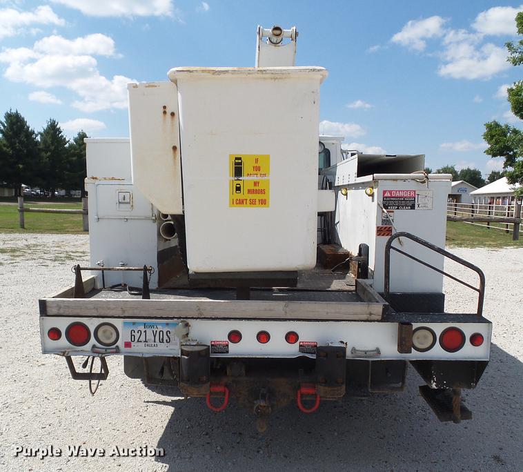 image for item L5693 2000 Freightliner FL70 bucket truck