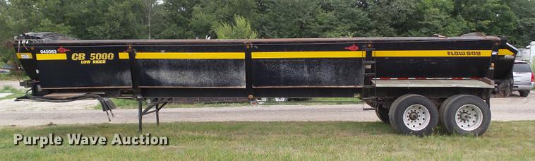 image for item L5694 2000 Flowboy live bottom trailer