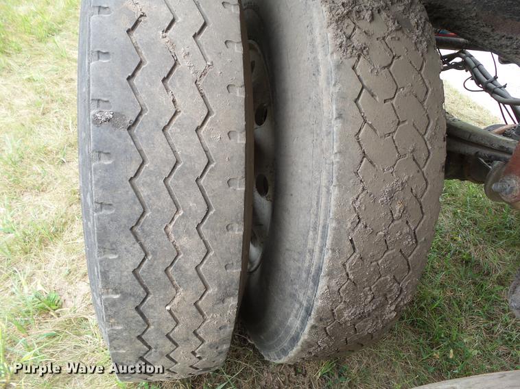 image for item L5694 2000 Flowboy live bottom trailer