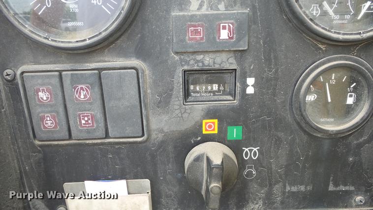 image for item DC1258 2004 Ingersoll Rand P185WIP compressor