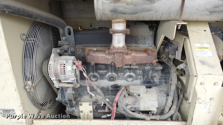 image for item DC1258 2004 Ingersoll Rand P185WIP compressor