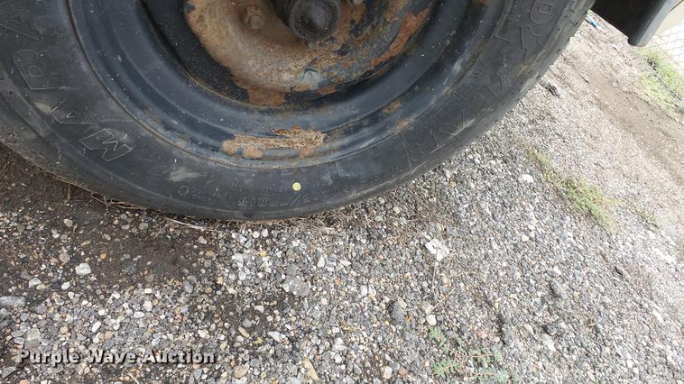 image for item DC1258 2004 Ingersoll Rand P185WIP compressor