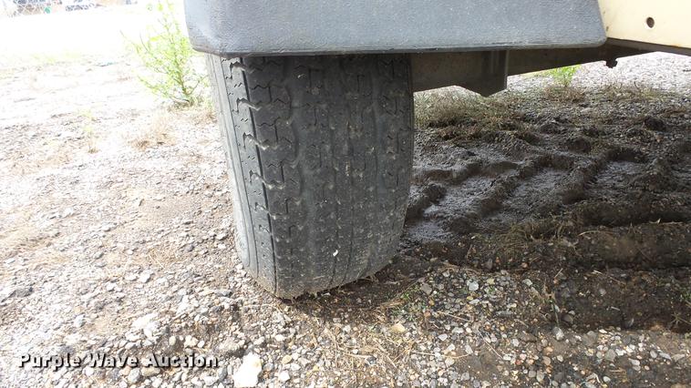 image for item DC1258 2004 Ingersoll Rand P185WIP compressor