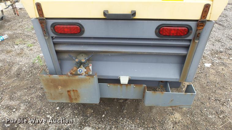 image for item DC1259 2007 Atlas Copco XAS185JD7 compressor