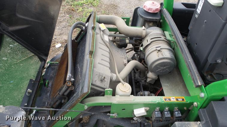 image for item DC1260 2008 John Deere F1445 lawn mower