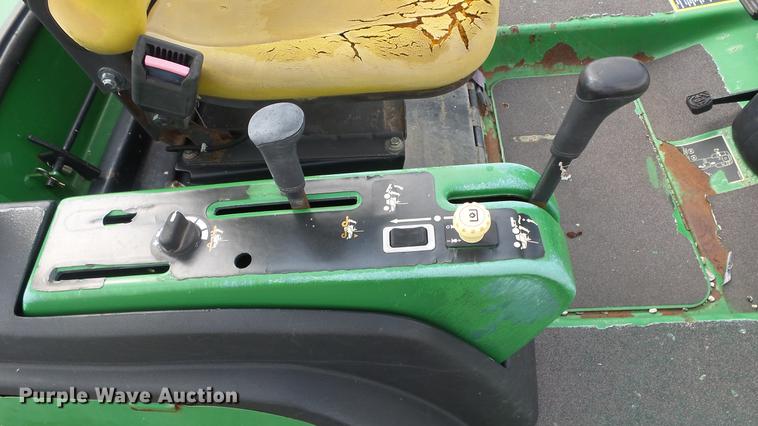 image for item DC1261 2005 John Deere F1445 lawn mower