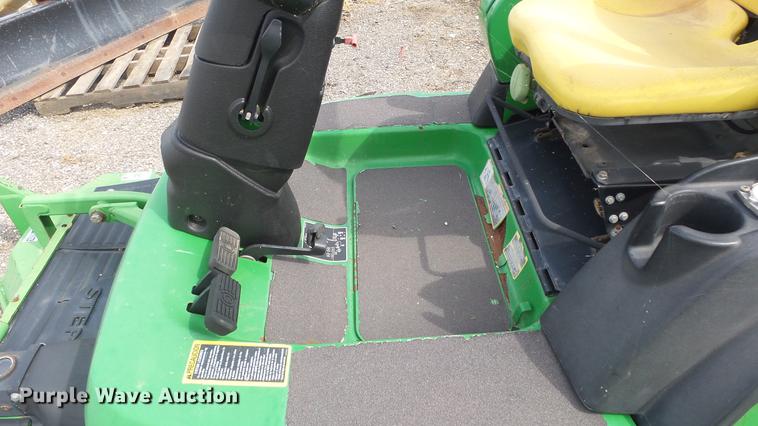 image for item DC1262 2008 John Deere F1445 lawn mower