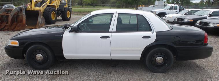 image for item DC1266 2009 Ford Crown Victoria Police Interceptor