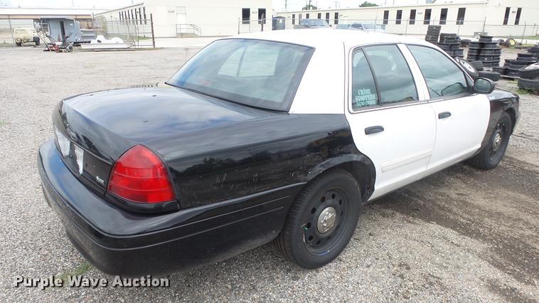 image for item DC1267 2011 Ford Crown Victoria Police Interceptor