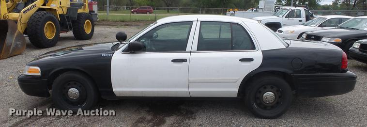 image for item DC1267 2011 Ford Crown Victoria Police Interceptor